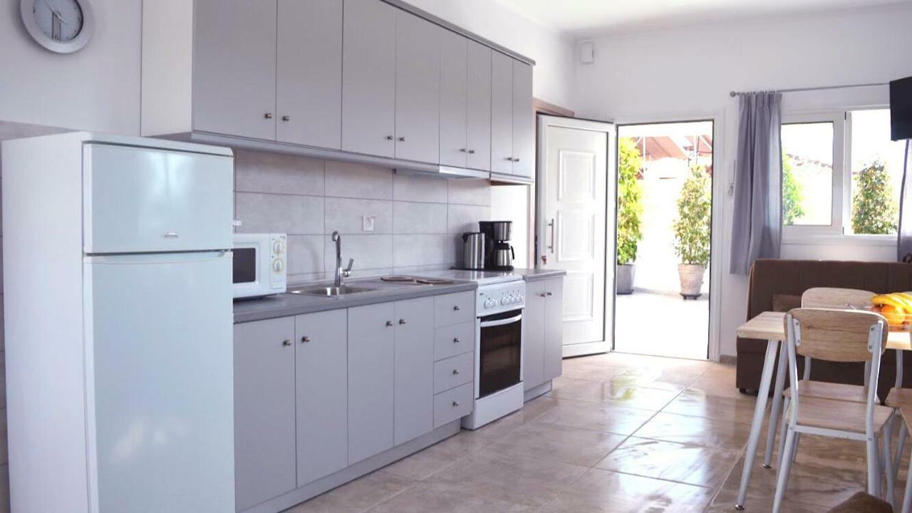 Filoxenia Paralia Exterior photo
